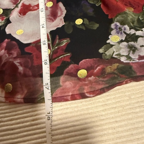 Express Red Floral Off-Shoulder Blouse - Picture 7 of 10